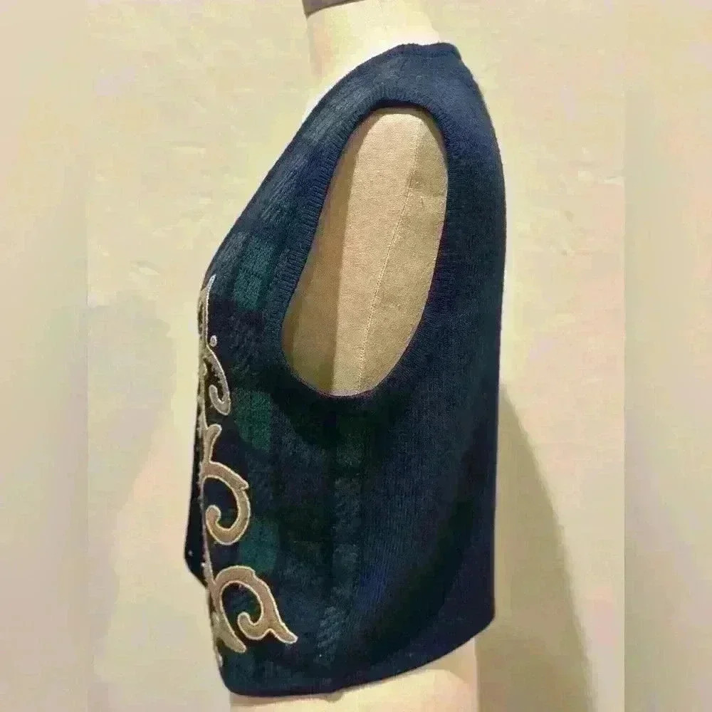 Vintage Tartan Plaid Embroidered Detail Knit Vest Sz‎ M by Portraits - Picture 2 of 9